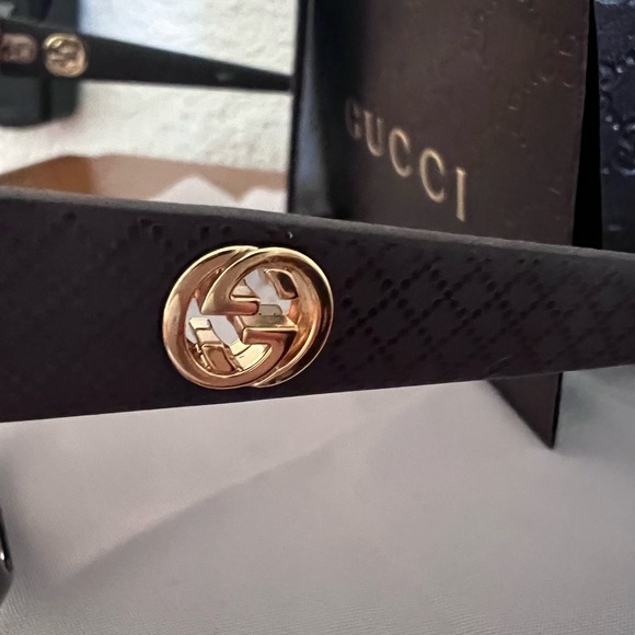 Authentic Gucci leather side Sunglasses - Picture 6 of 11